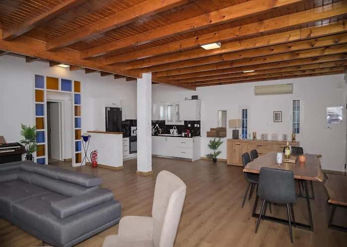 Vakantiehuis Anax Agioi Theodoroi (Corinthia)