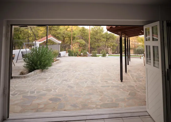 Anax Agioi Theodoroi (Corinthia)